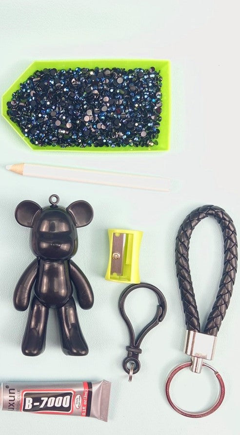 Violent Bear (8cm Keychain)